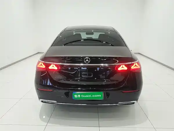 Mercedes-Benz E-Class 2024
