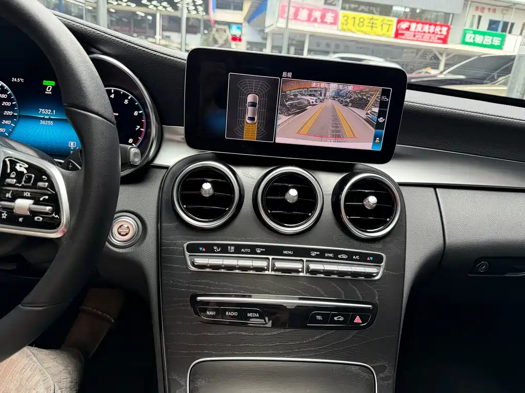 Mercedes-Benz C-Class 2019 — фото 10