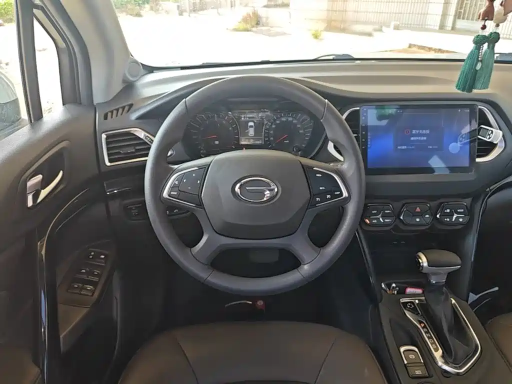 GAC Motor Trumpchi GS4 2018 — фото 11