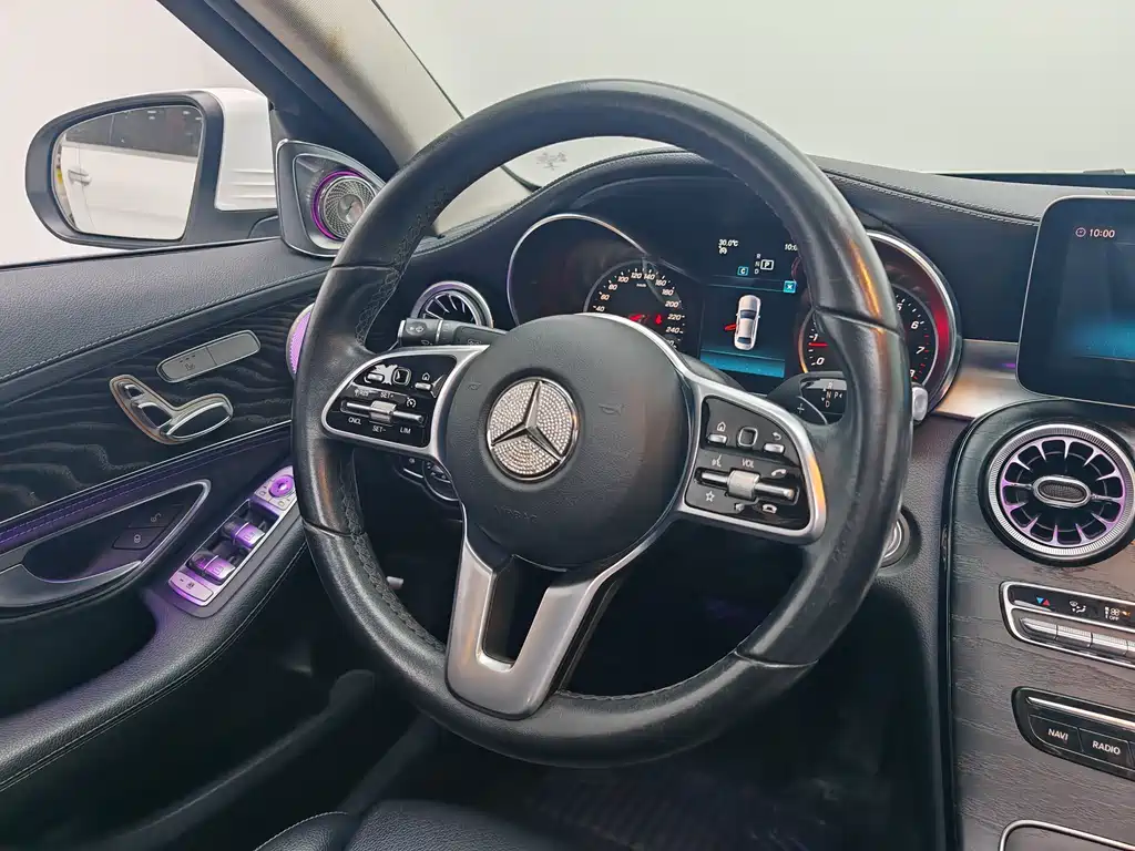 Mercedes-Benz C-Class 2019 — фото 16