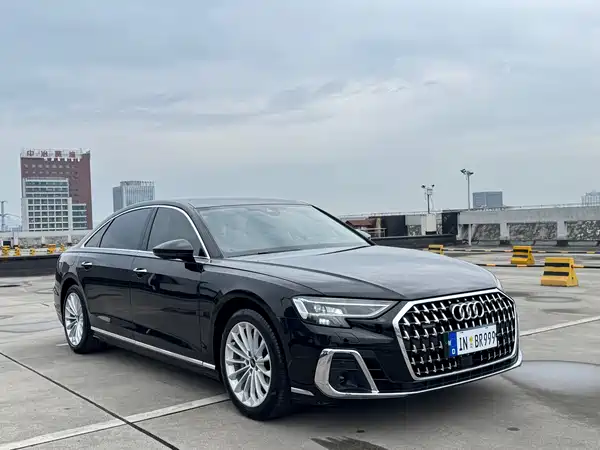 Audi A8 2023