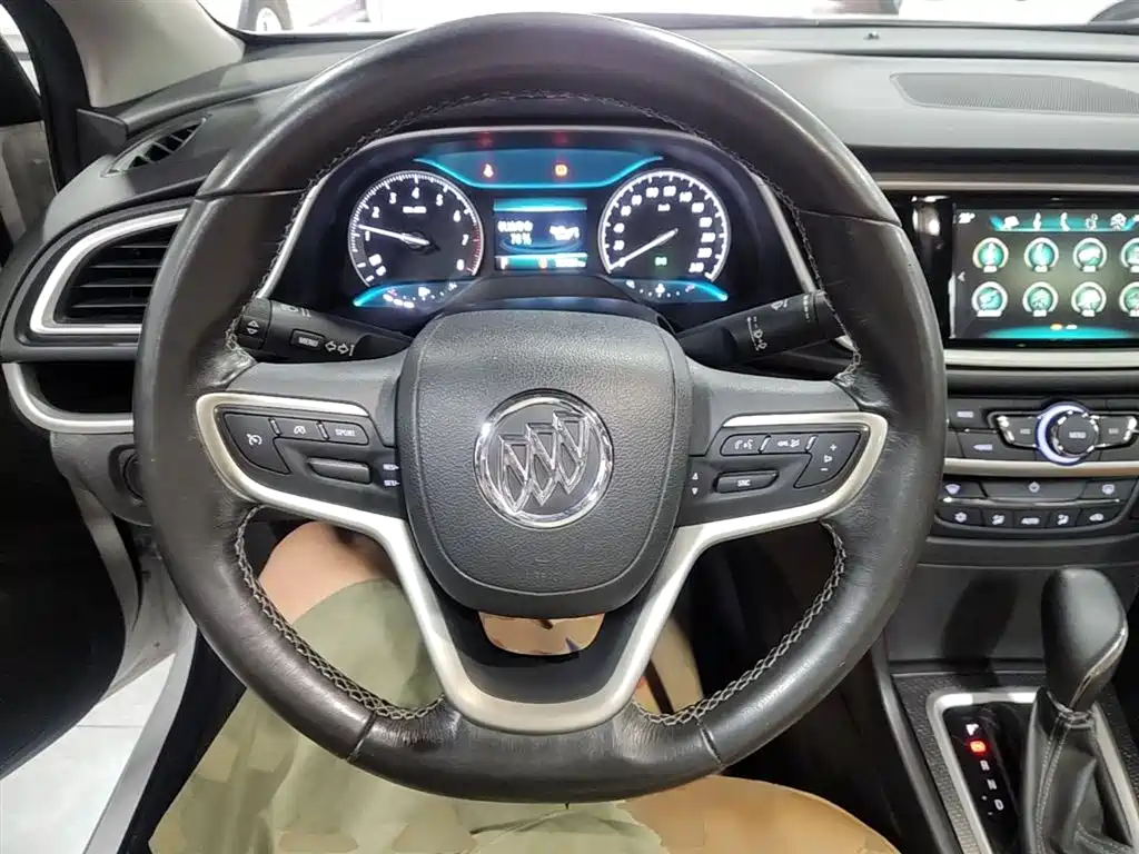 Buick Excelle 2019 — фото 11