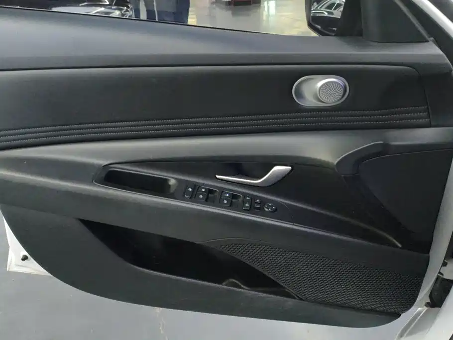 Hyundai Elantra 2020