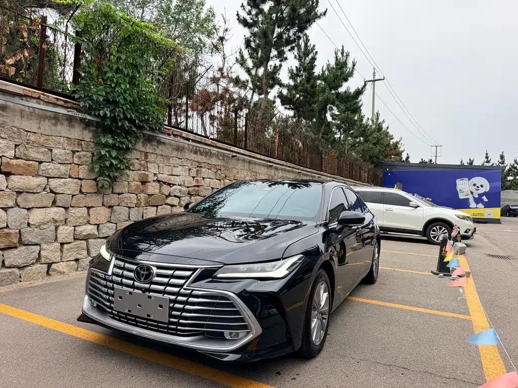 Toyota Avalon 2025