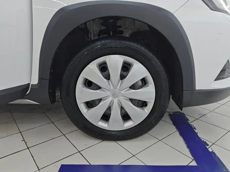 Toyota Yaris L 2020
