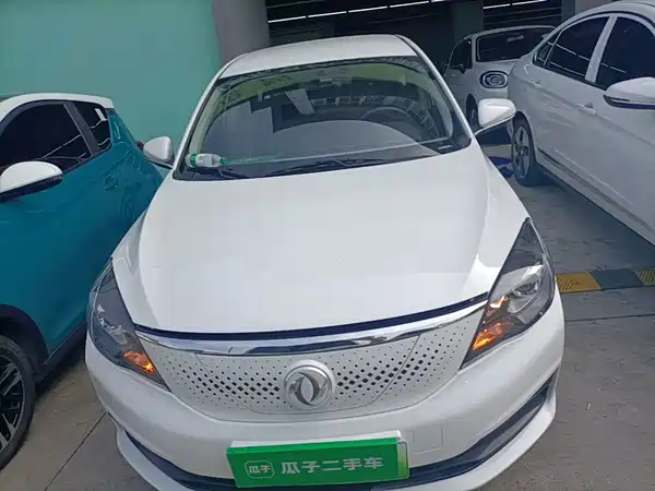 Dongfeng E70 2023