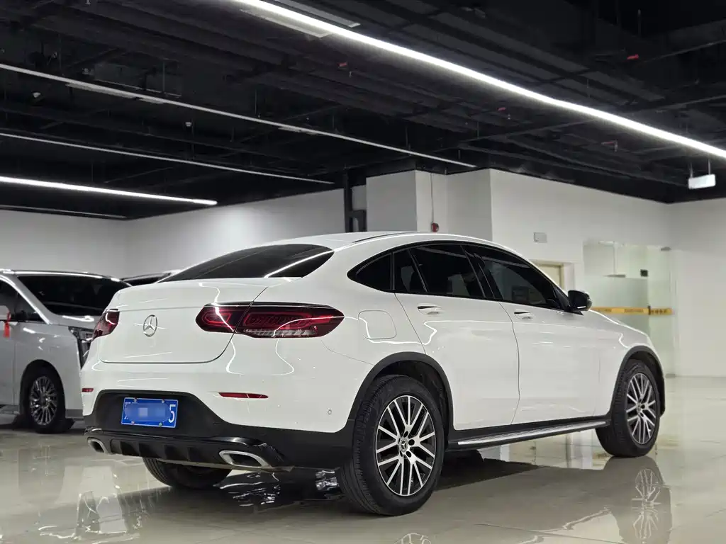 Mercedes-Benz GLC Coupe 2022 — фото 8
