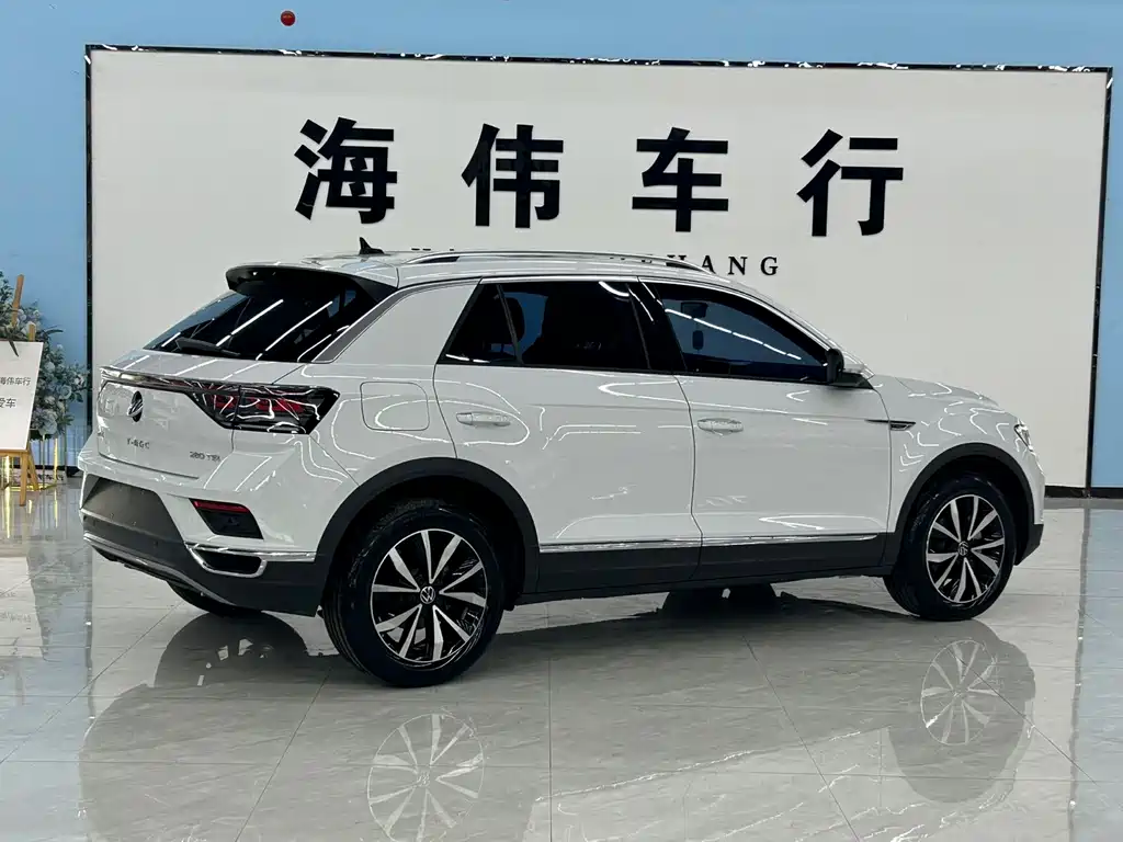 Volkswagen T-Roc 2024