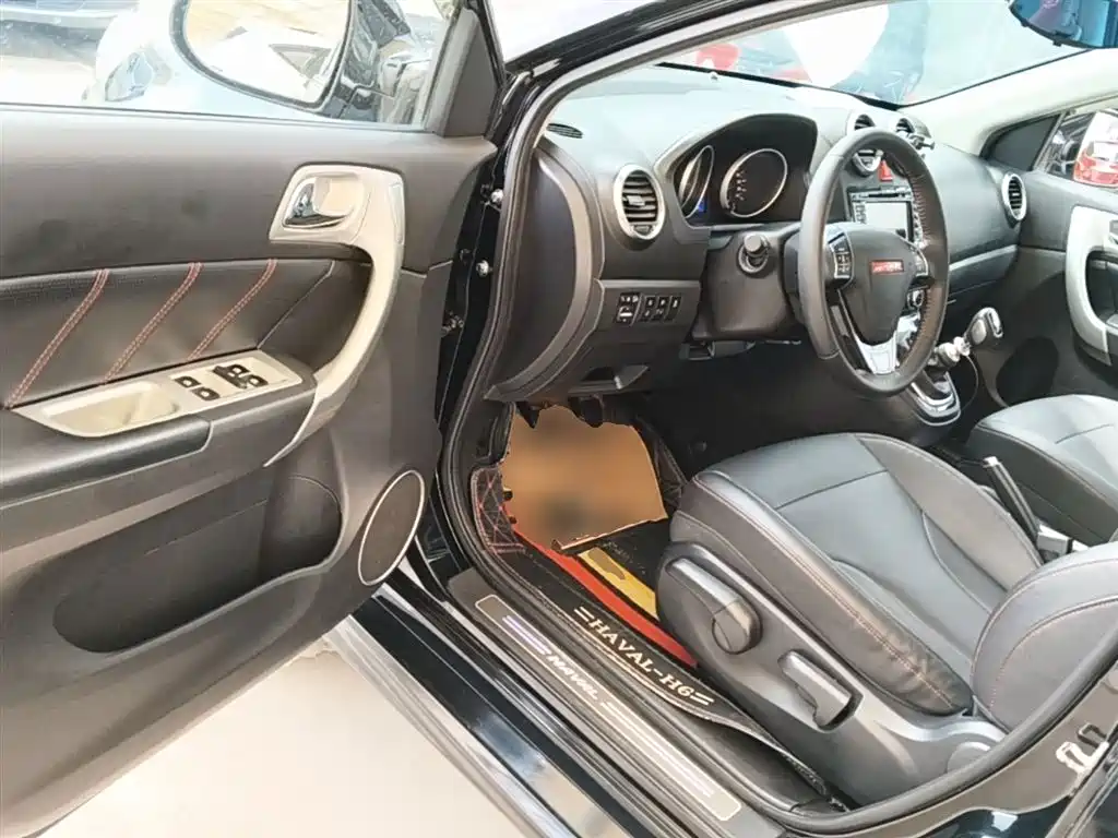 Haval H6 2015 — фото 16