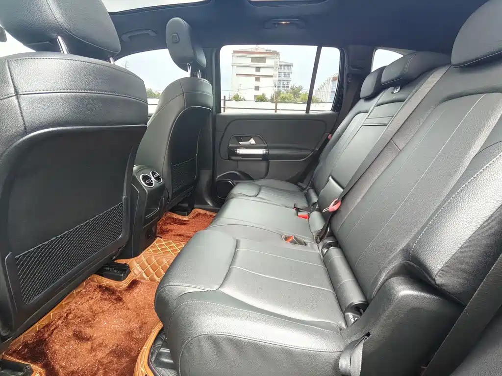 Mercedes-Benz GLB 2021