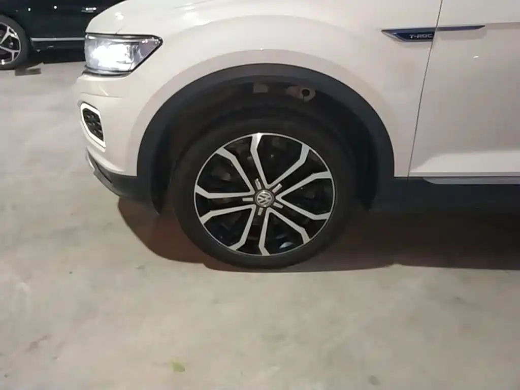 Volkswagen T-Roc 2021 — фото 25