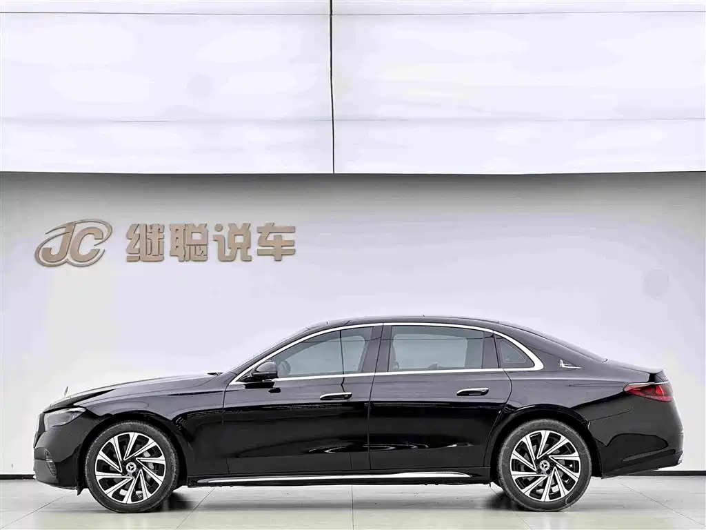 Mercedes-Benz E-Class 2025