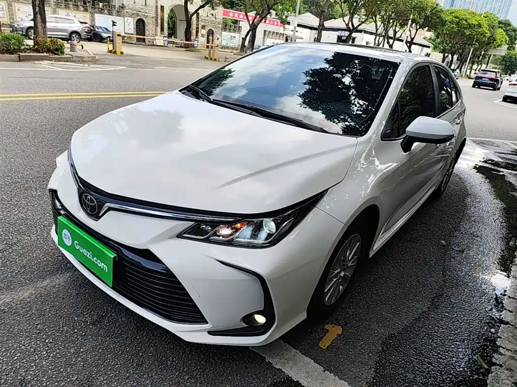 Toyota Corolla 2020 — фото 2