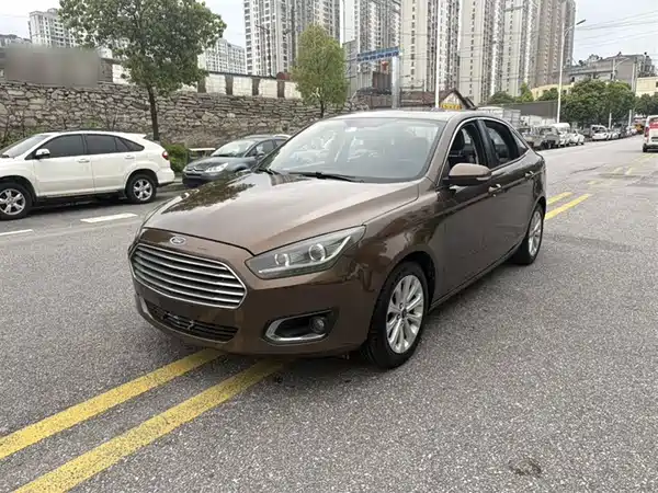 Ford Escort 2015