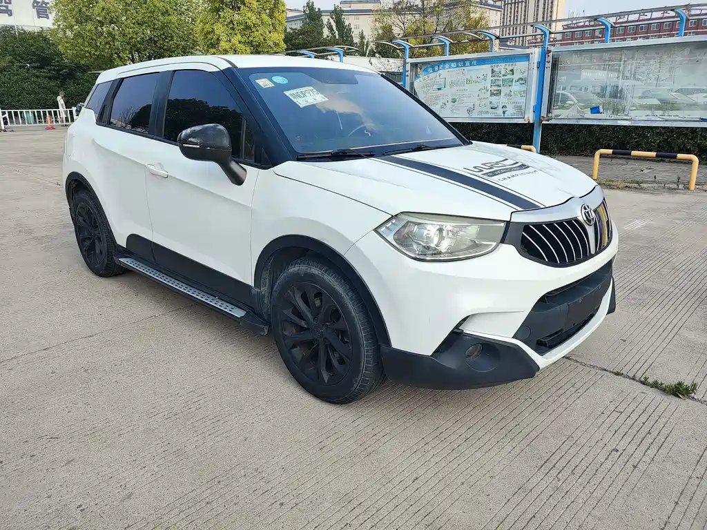 Zhonghua V3 2015