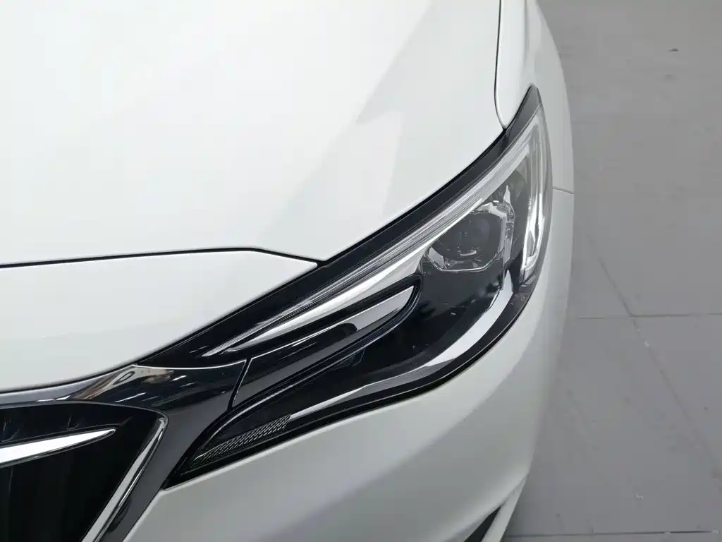 Buick Excelle GT 2022 — фото 7