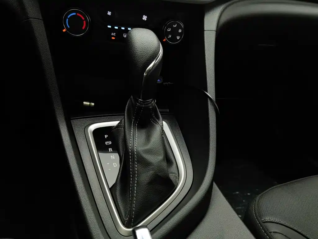 Buick Excelle GT 2022 — фото 13
