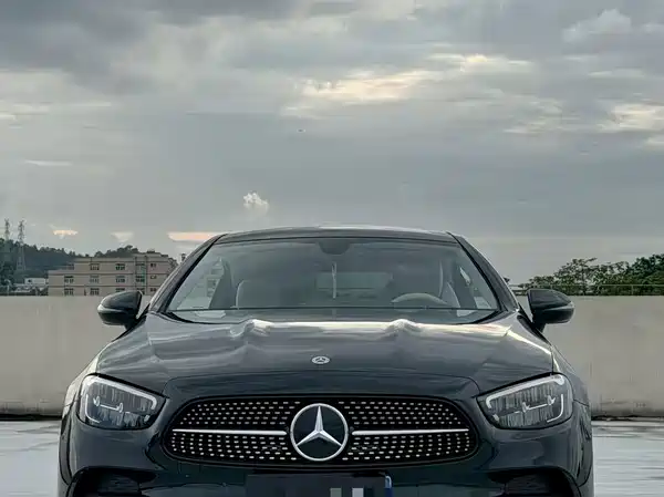 Mercedes-Benz E-Class 2023