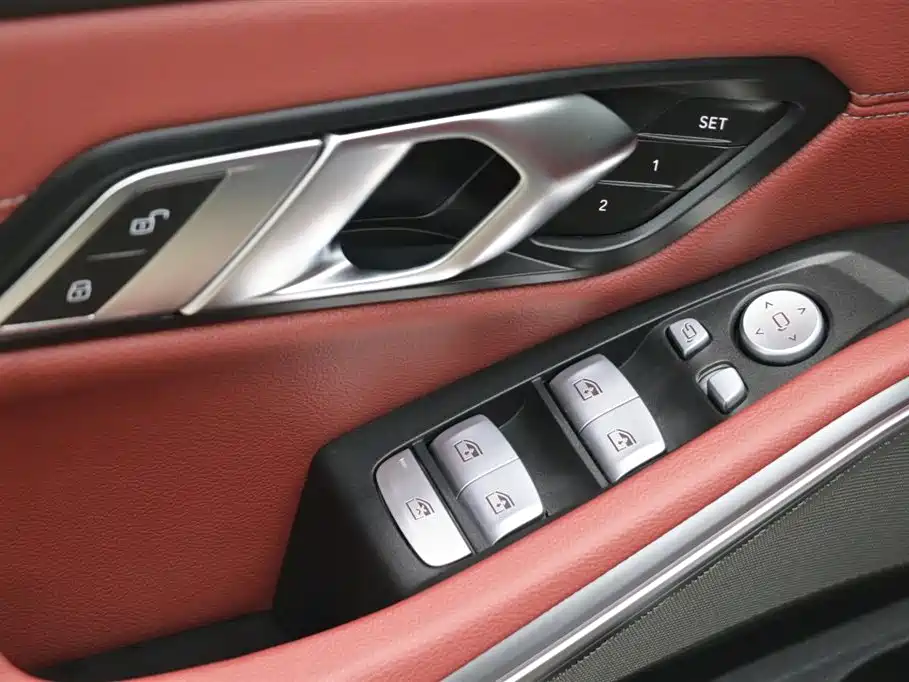 BMW 3 Series 2025 — фото 12