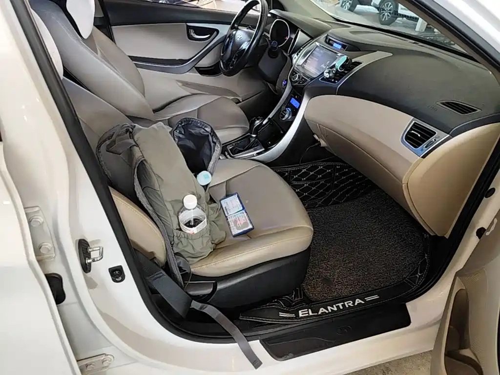 Hyundai Elantra Langdong 2016 — фото 25