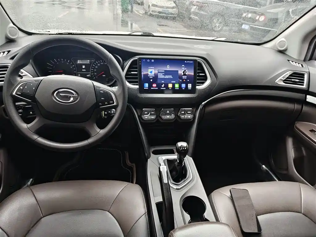 GAC Motor Trumpchi GS4 2017 — фото 10