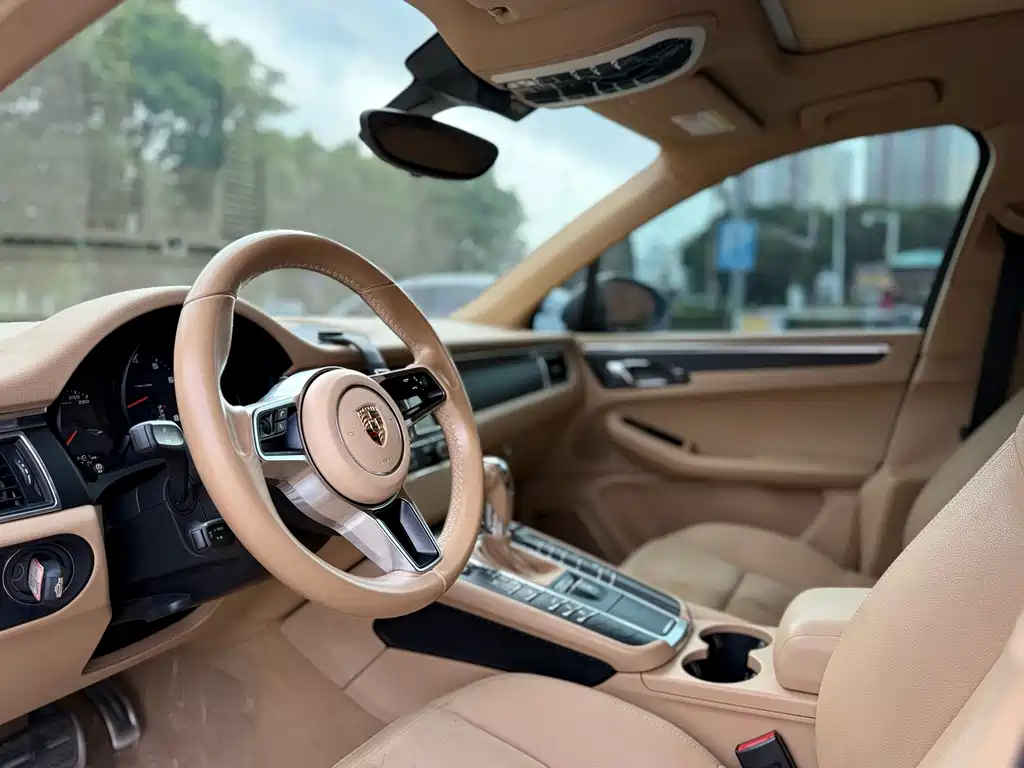 Porsche Macan 2015 — фото 11