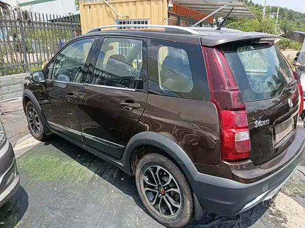 Dongfeng Jingyi X3 2018