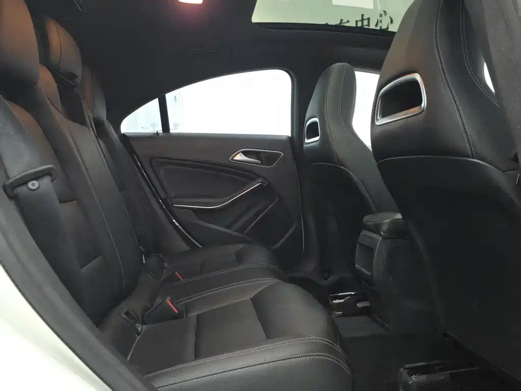 Mercedes-Benz CLA 2017
