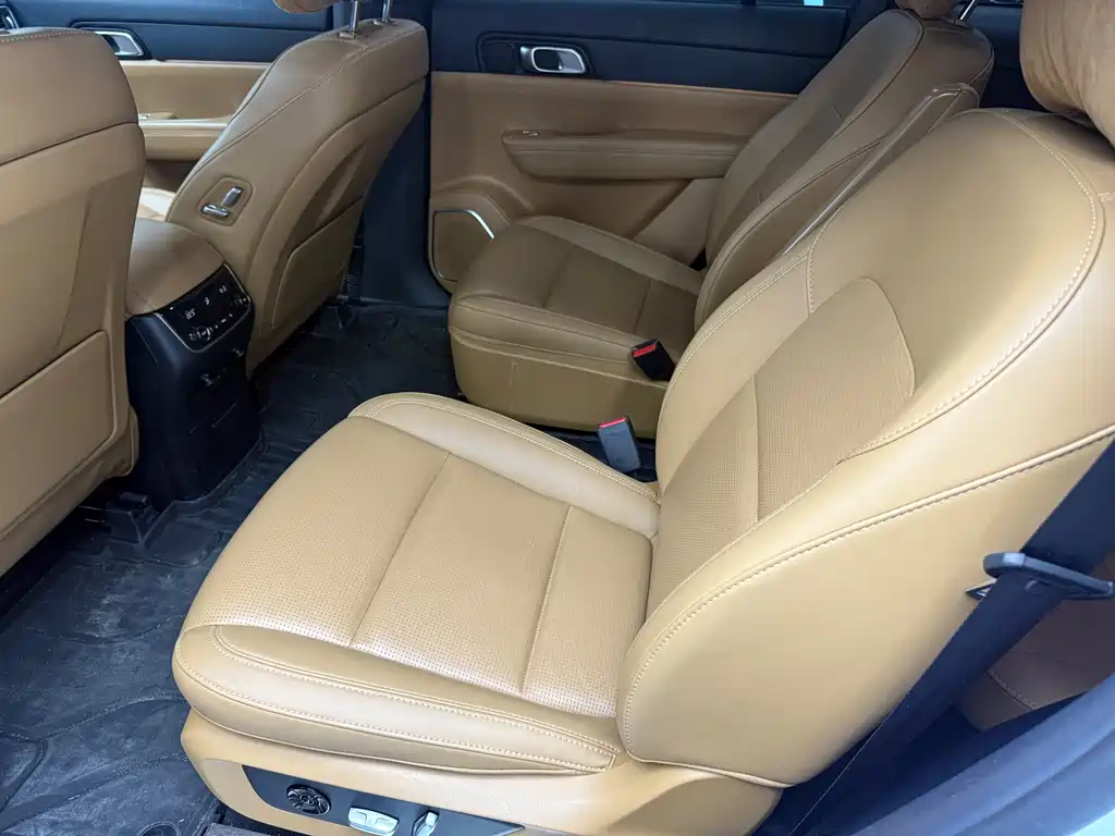 Li Auto ONE 2022 — фото 15