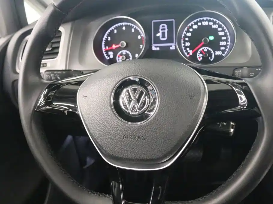 Volkswagen Golf 2016