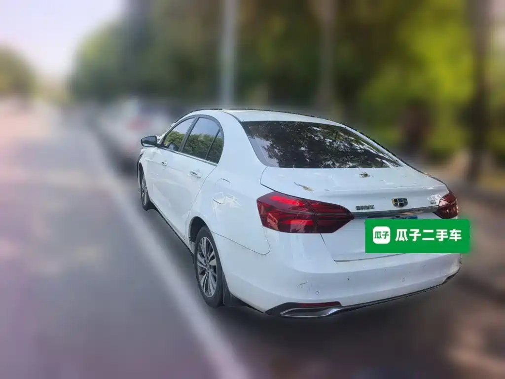 Geely Emgrand 2018