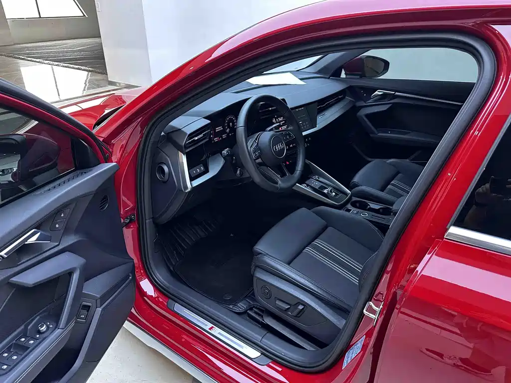 Audi A3 2022 — фото 10