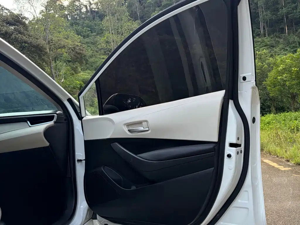 Toyota Corolla 2020 — фото 14