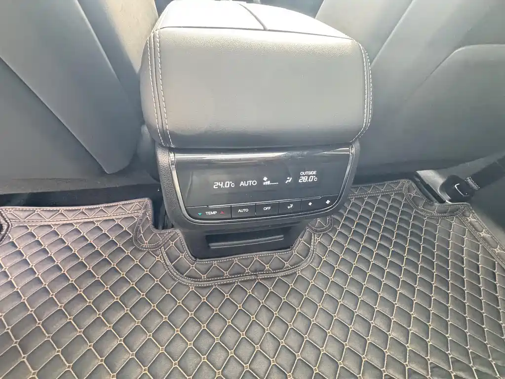 GAC Motor Trumpchi GS8 2023 — фото 10