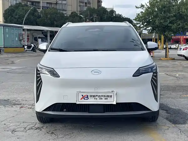 Aion Y 2025