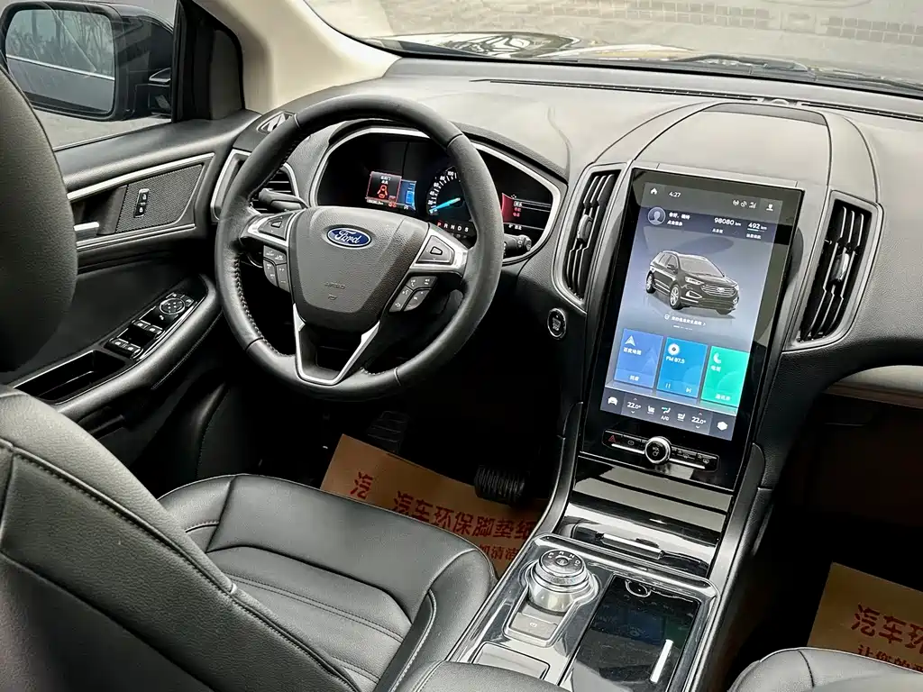 Ford Edge 2020 — фото 18