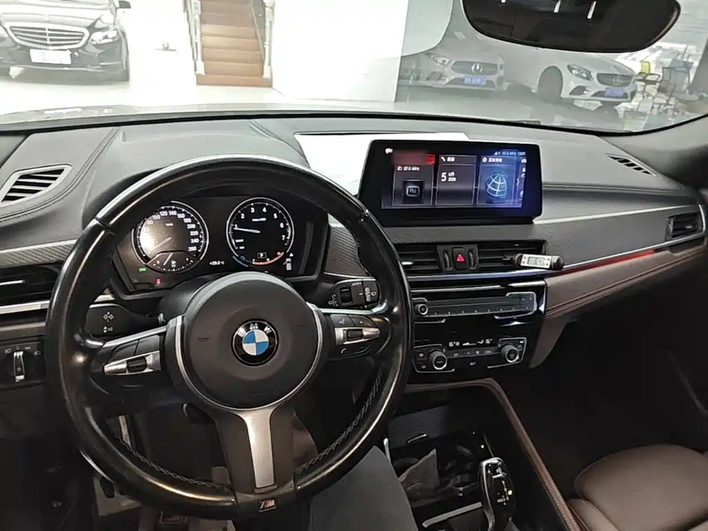 BMW X2 2021 — фото 10