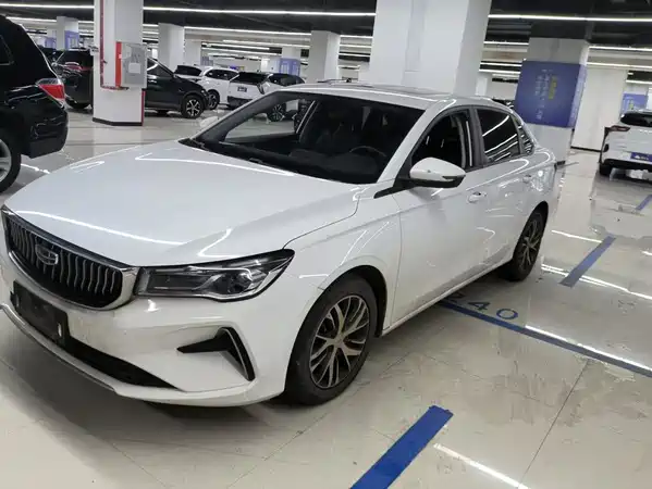 Geely Emgrand 2023
