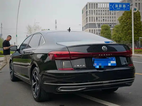 Volkswagen Passat 2024