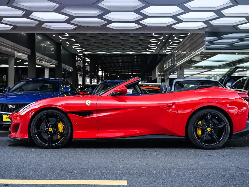 Ferrari Portofino 2019 — фото 11