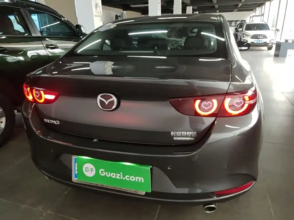 Mazda 3 Axela 2022