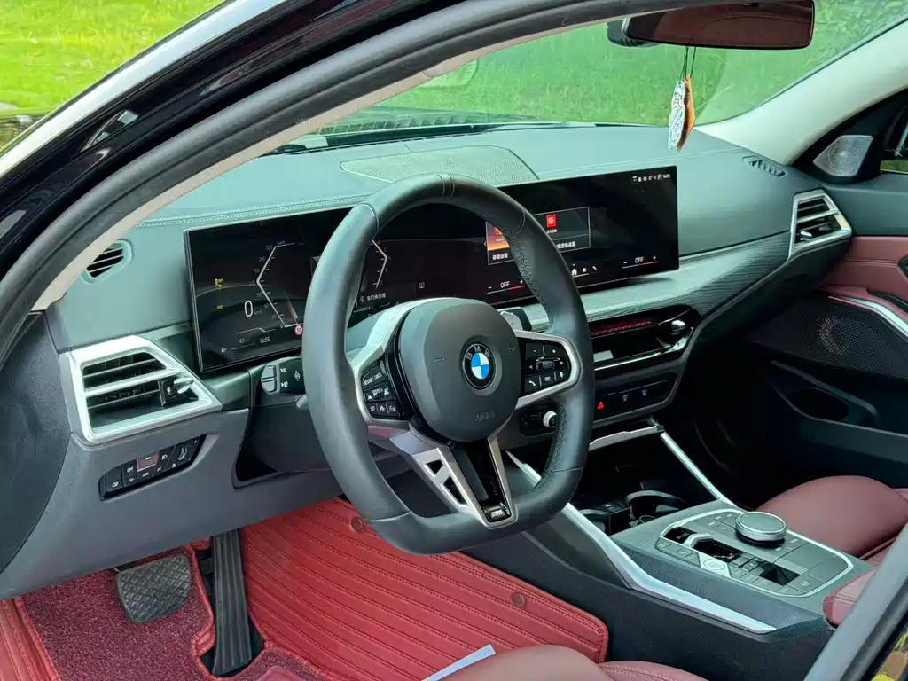 BMW 3 Series 2025