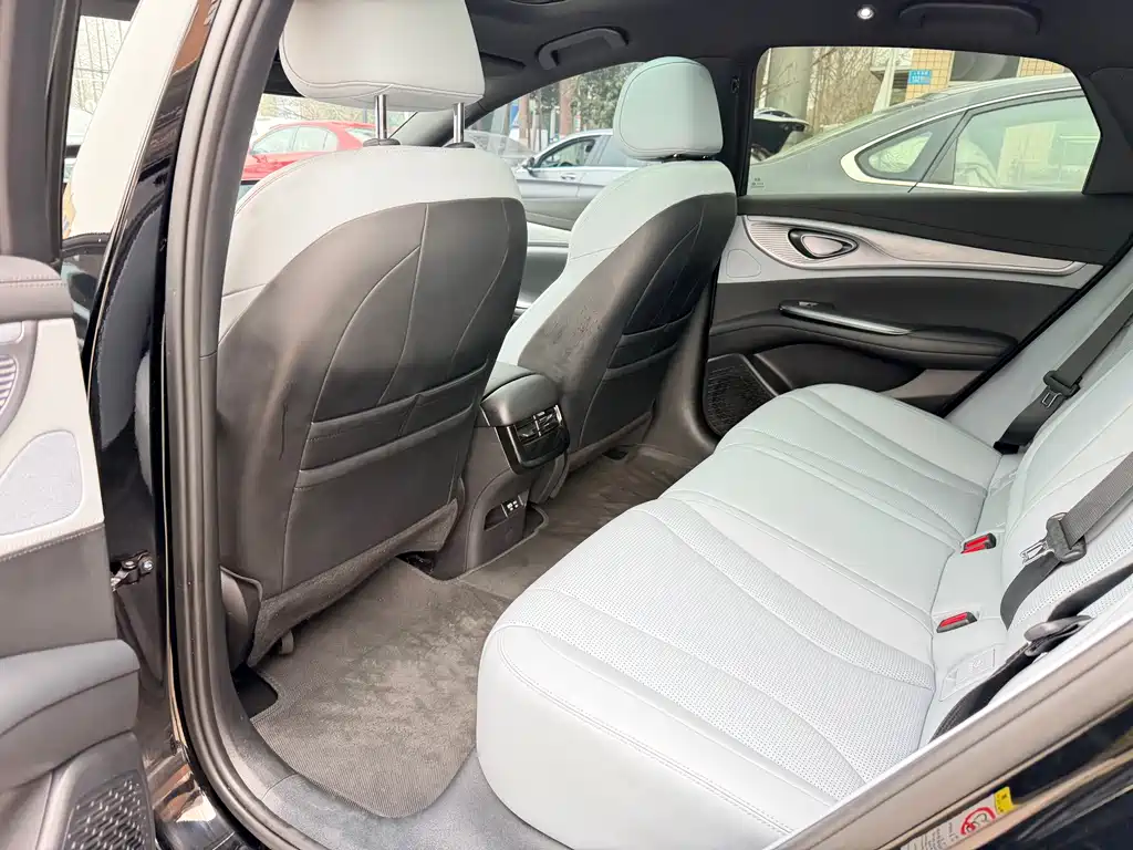 BYD Seal 2024 — фото 10