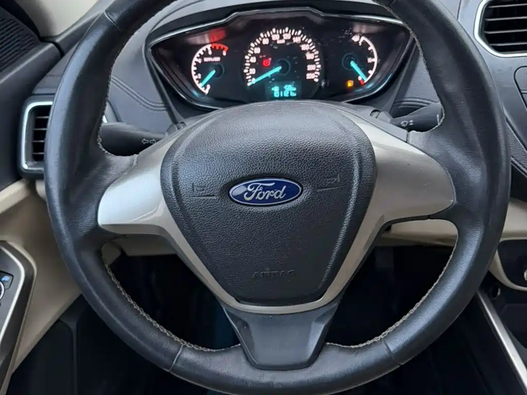 Ford Escort 2016