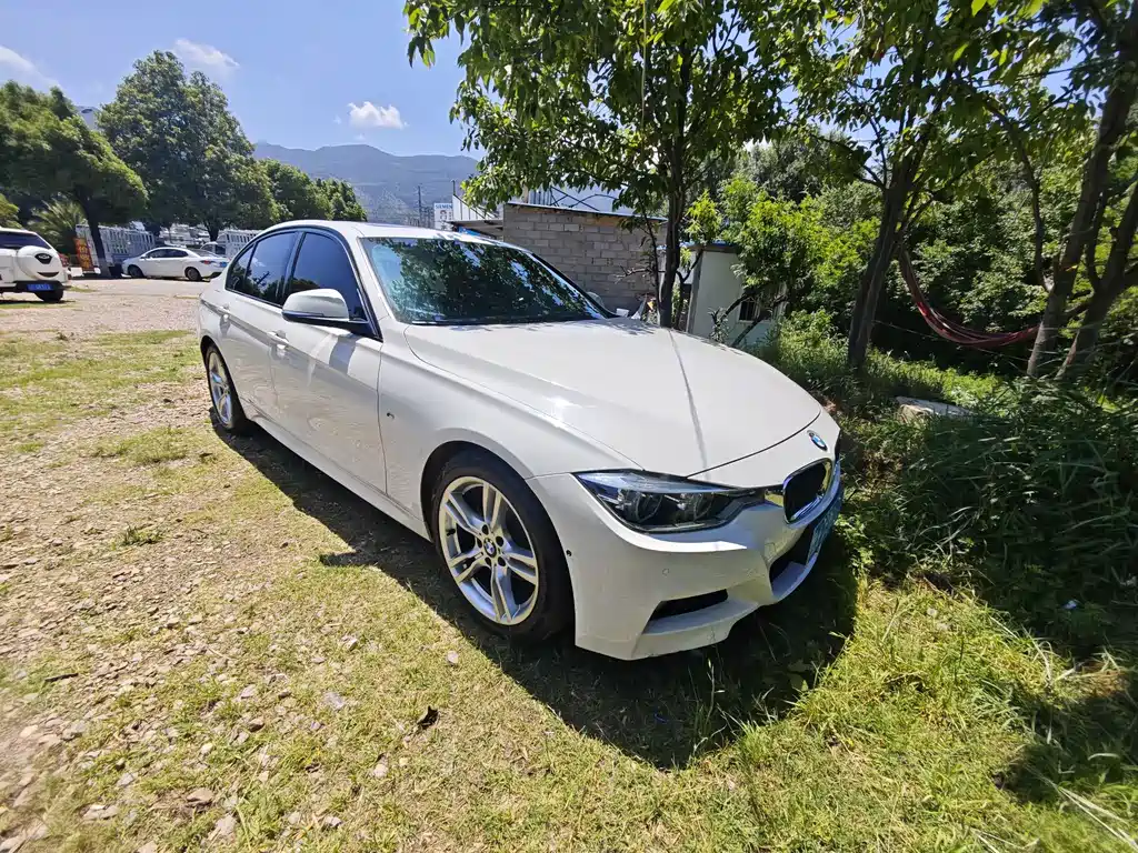 BMW 3 Series 2019 — фото 4