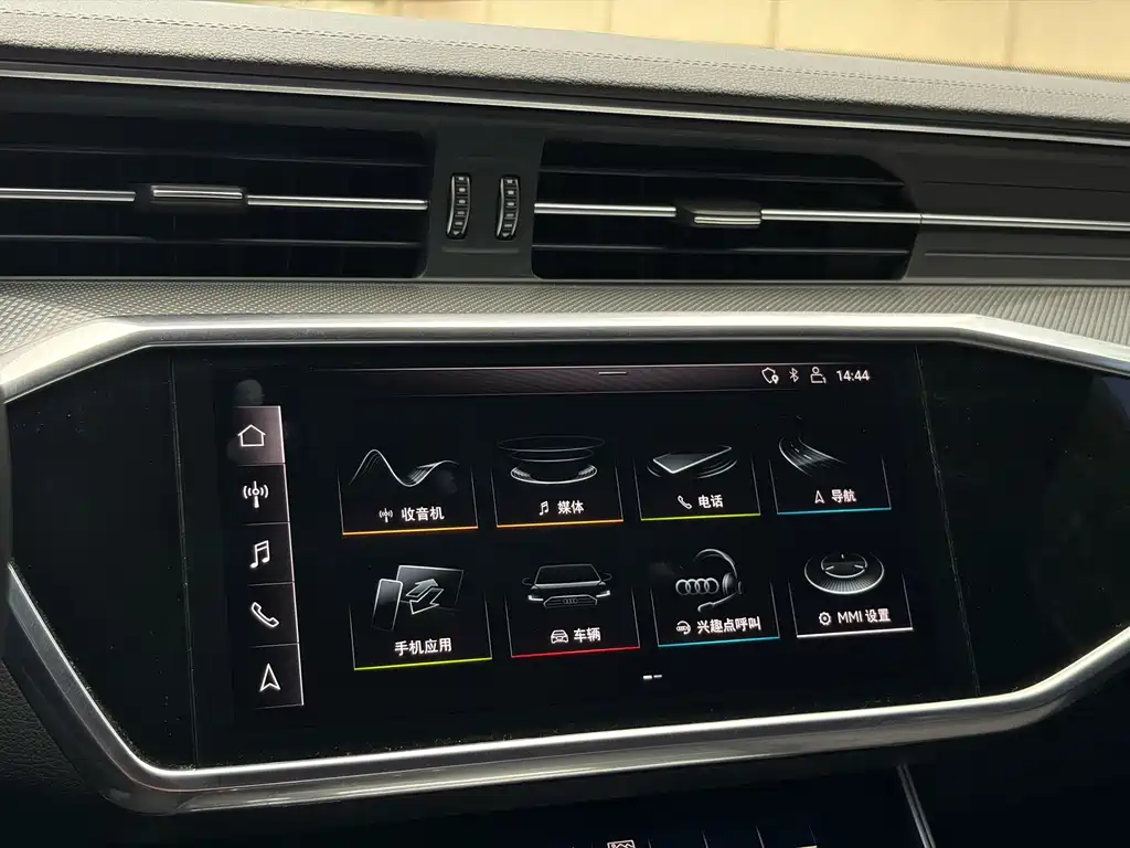 Audi A6L 2020 — фото 11