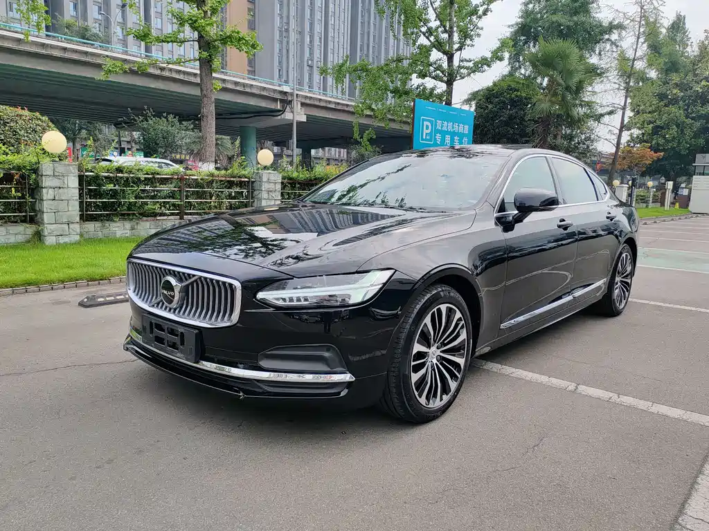 Volvo S90 2024 — фото 1