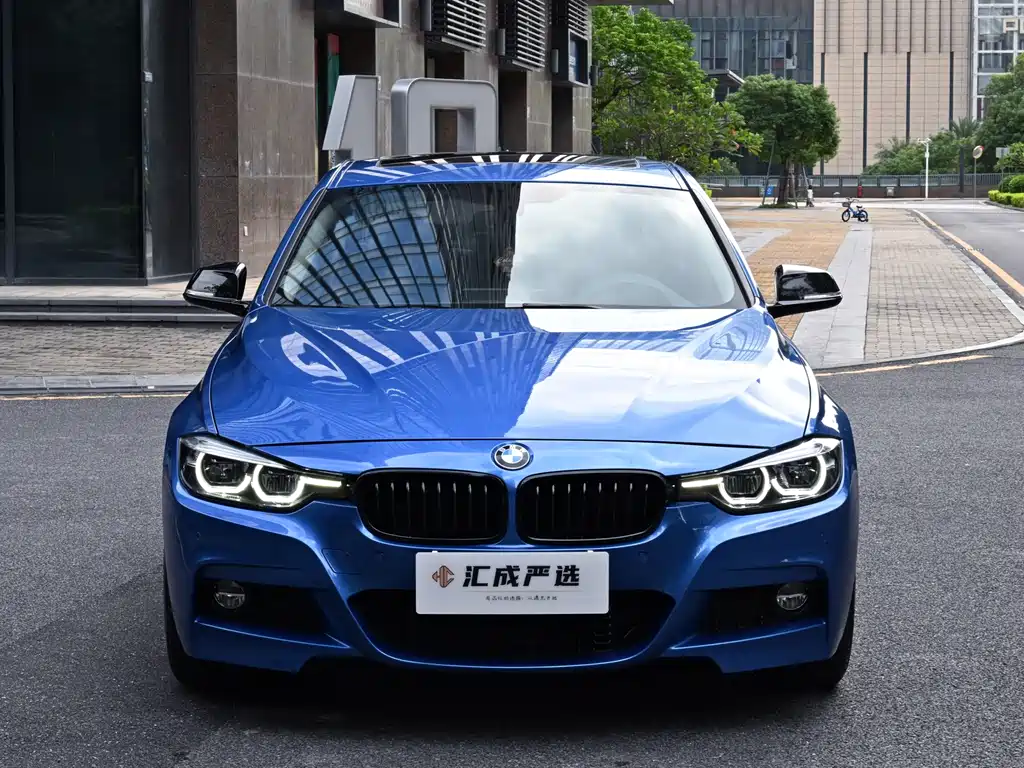 BMW 3 Series 2019 — фото 8
