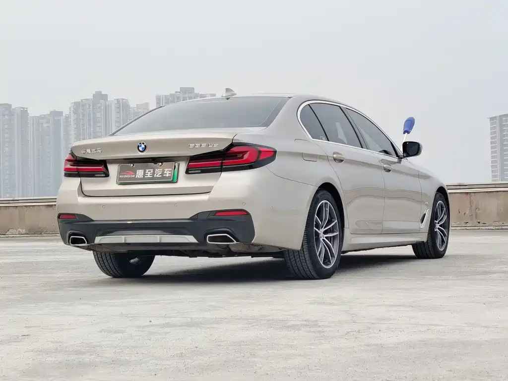 BMW 5 Series 2021