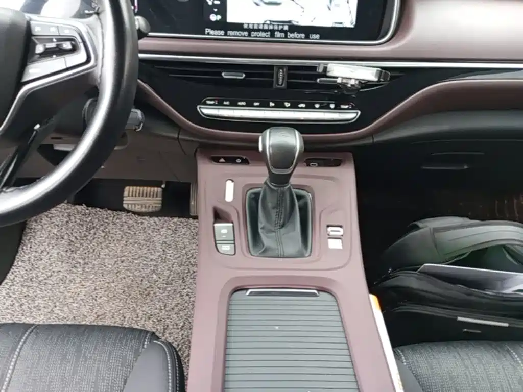 GAC Motor Trumpchi M6 2023 — фото 14